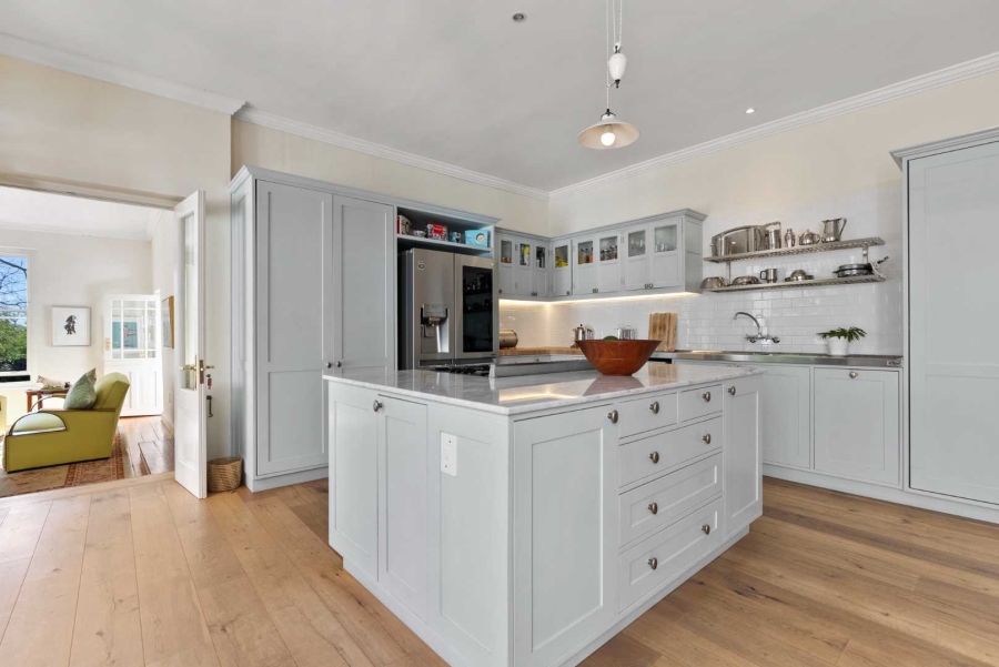 5 Bedroom Property for Sale in Higgovale Western Cape